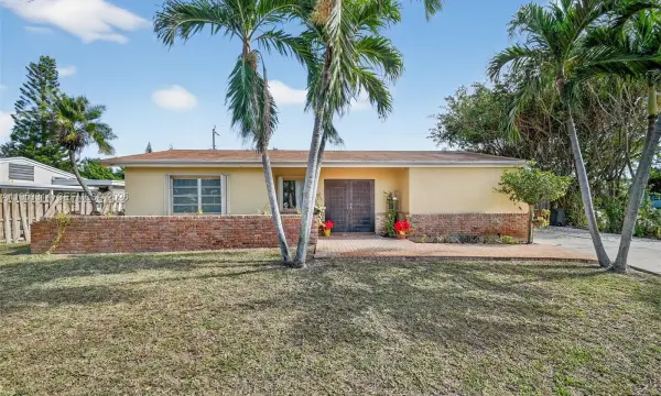 1712 High Ridge Road, Lake Worth, FL 33461