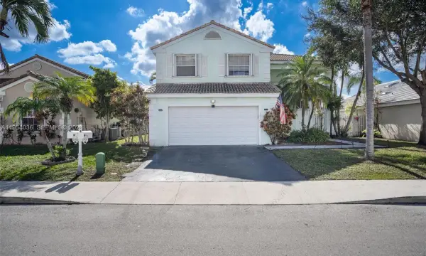 13930 Oak Ridge Drive, Davie, FL 33325