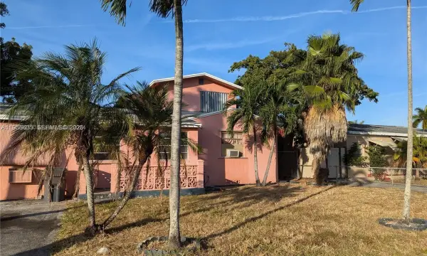 1853 Taft Street, Hollywood, FL 33020