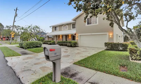 466 NE 8th Avenue, Deerfield Beach, FL 33441