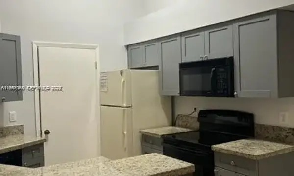 9999 Summerbreeze Drive 1009, Sunrise, FL 33322