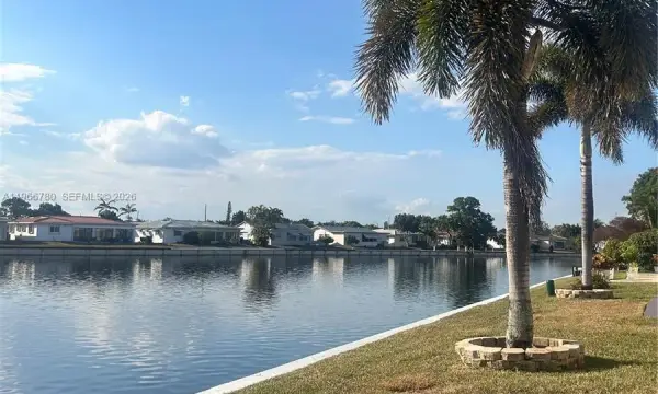 5715 NW 85th Avenue, Tamarac, FL 33321