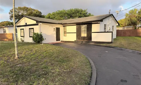 410 NW 34th Avenue, Lauderhill, FL 33311