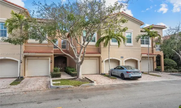 4870 Bonsai Circle 106, Palm Beach Gardens, FL 33418