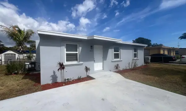 361 NW 16th Street, Pompano Beach, FL 33060