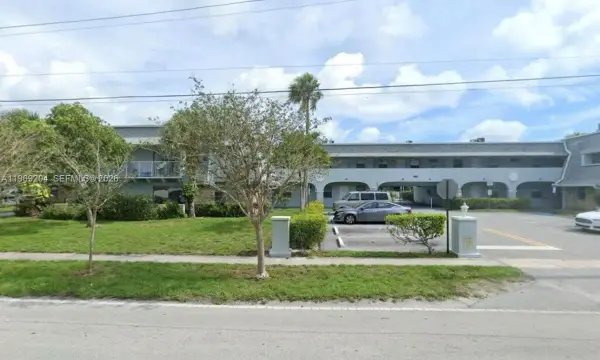 4271 NW 5th Street 114, Plantation, FL 33317