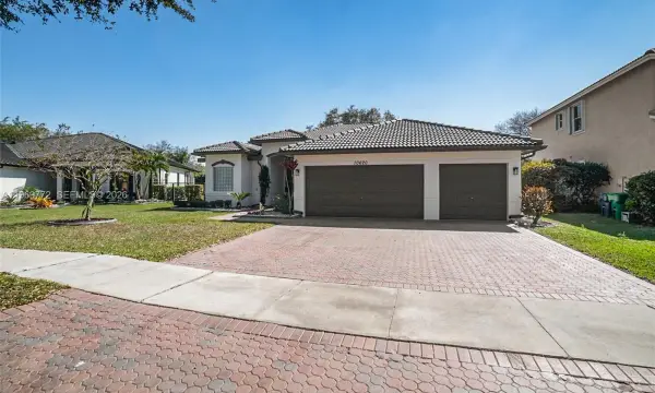 10620 NW 56th Court, Coral Springs, FL 33076