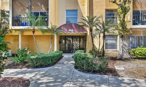 450 NW 20th Street 212, Boca Raton, FL 33431