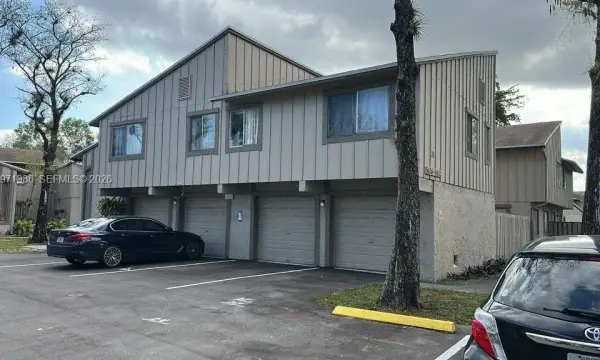 5630 NW 21st Street 31c, Lauderhill, FL 33313