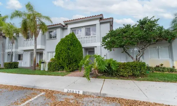 20839 NW 4th Street, Pembroke Pines, FL 33029