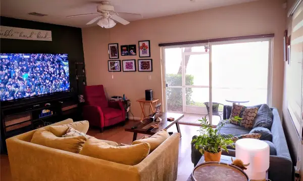 8891 N Isles Circle, Tamarac, FL 33321