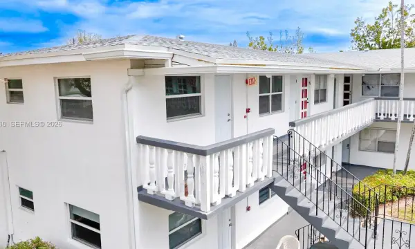 2458 Polk Street 201, Hollywood, FL 33020
