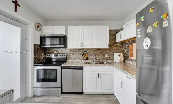 4650 Washington Street 209, Hollywood, FL 33021