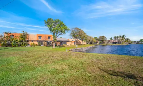 1451 NW 92nd Avenue 191, Pembroke Pines, FL 33024