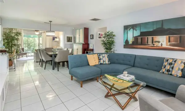 2209 N 15th Avenue, Hollywood, FL 33020