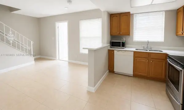 6593 Boulevard Of Champions, North Lauderdale, FL 33068