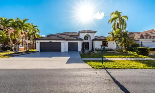930 NW 197th Avenue, Pembroke Pines, FL 33029