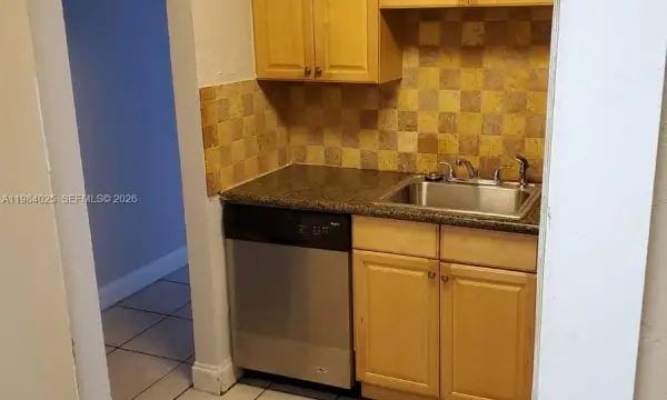 2775 Taft Street 312, Hollywood, FL 33020