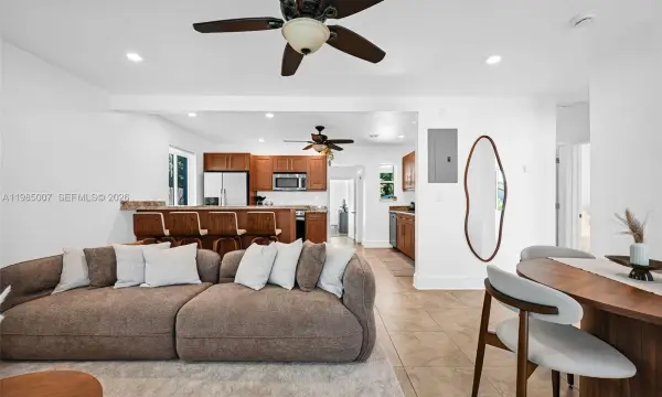 1328 N Andrews Avenue, Fort Lauderdale, FL 33311