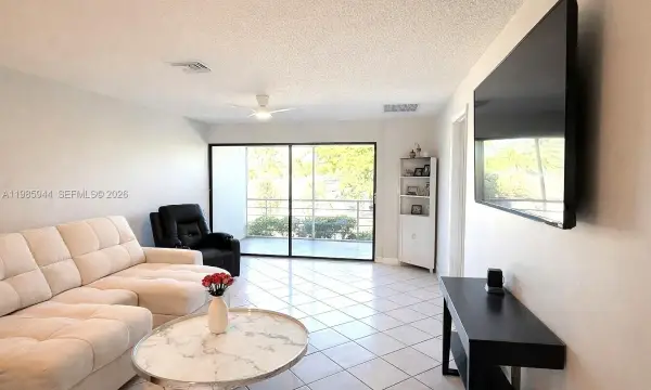 7830 NW 33rd Street 308, Davie, FL 33024