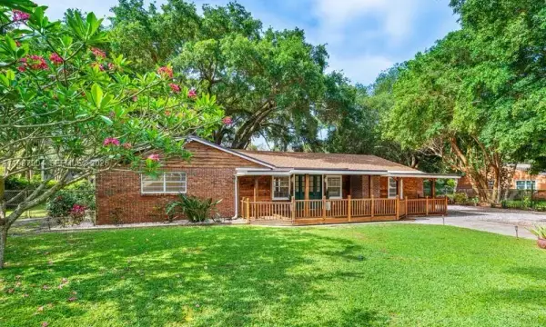 4556 Woodmere Lane, Lake Worth, FL 33463