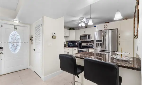 9420 S Hollybrook Lake Drive 206, Pembroke Pines, FL 33025