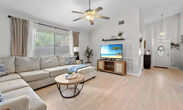 22714 Pickerel Circle, Boca Raton, FL 33428