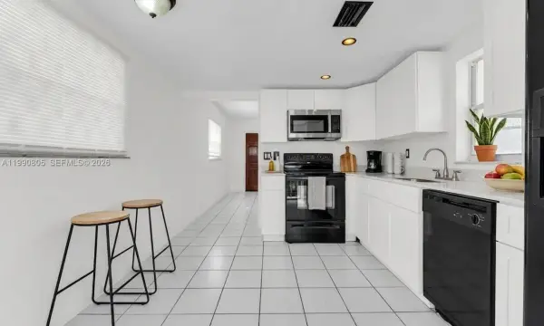 321 SW 1st Court K4, Pompano Beach, FL 33060