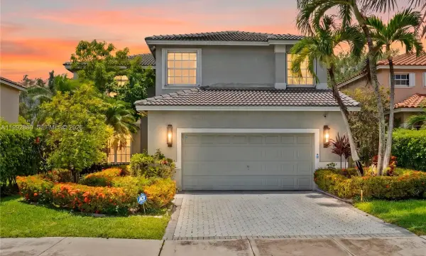 1764 NW 166th Avenue, Pembroke Pines, FL 33028