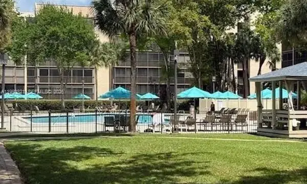 2812 N 46th Avenue G370, Hollywood, FL 33021