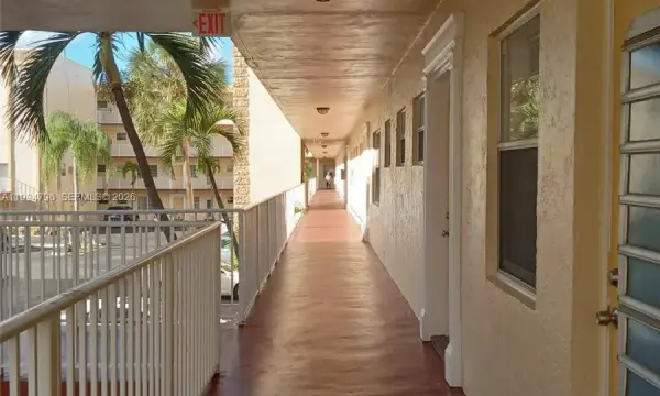 3940 NW 42nd Avenue 213, Lauderdale Lakes, FL 33319