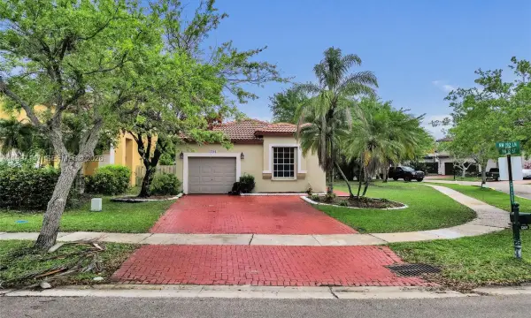 1201 NW 192nd Lane, Pembroke Pines, FL 33029