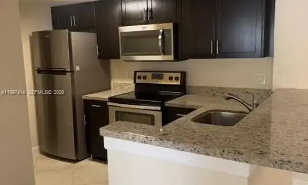 10725 Cleary Boulevard 211, Plantation, FL 33324