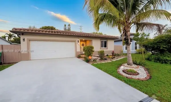 2720 NW 11th Street, Fort Lauderdale, FL 33311
