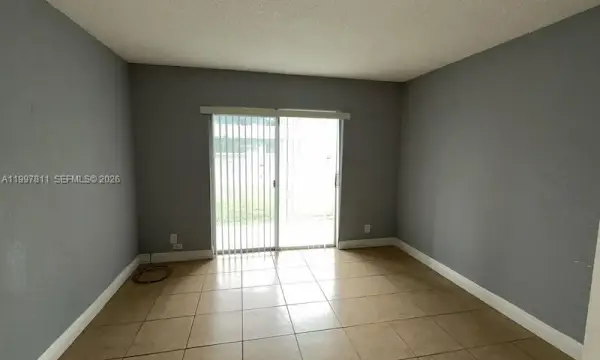 4251 NW 5th Street 108, Plantation, FL 33317
