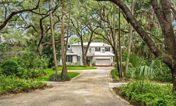 2605 Natures Way, Palm Beach Gardens, FL 33410