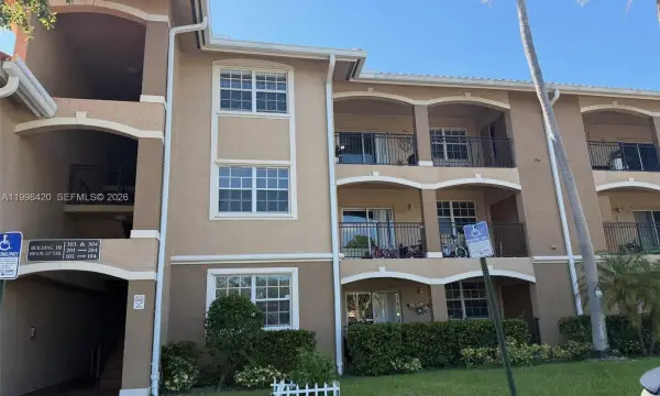 200 SW 117th Terrace 10103, Pembroke Pines, FL 33025