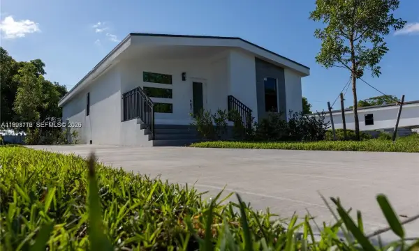 404 NW 15th Avenue, Pompano Beach, FL 33069