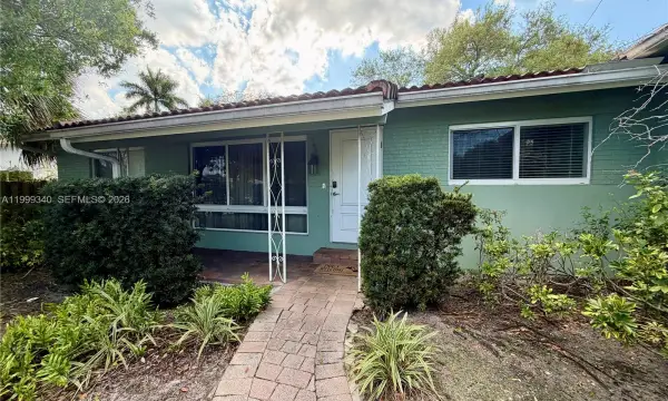 1581 SW 27th Terrace, Fort Lauderdale, FL 33312