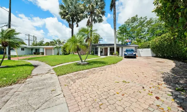 911 SW 51st Avenue, Plantation, FL, 33317