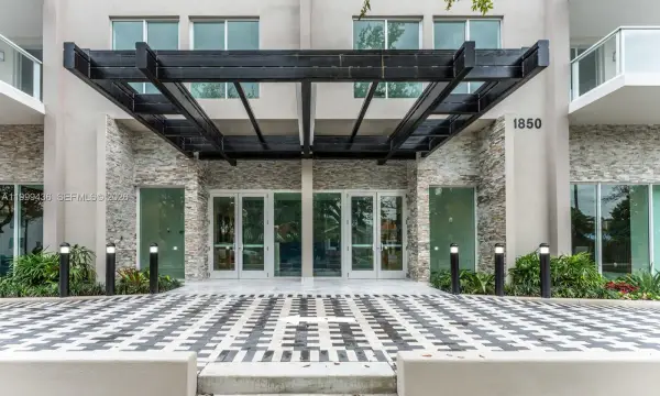 1850 Monroe Street 409, Hollywood, FL 33020