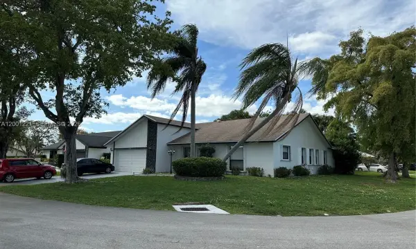 7003 NW 40th Place, Coral Springs, FL 33065
