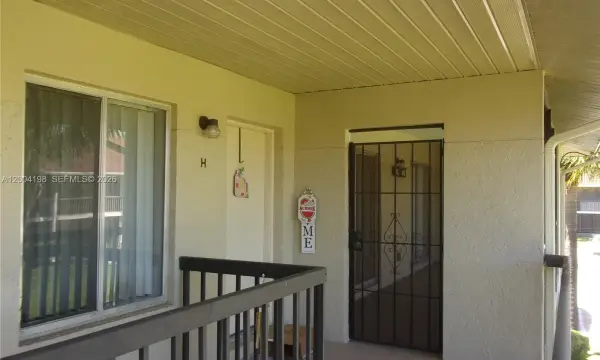 6543 Chasewood Drive H, Jupiter, FL 33458