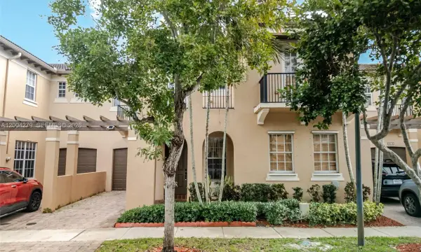 4414 Morgan Lane, Davie, FL 33328