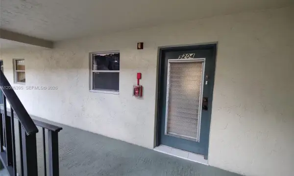 1810 N Lauderdale Avenue 2204, North Lauderdale, FL 33068