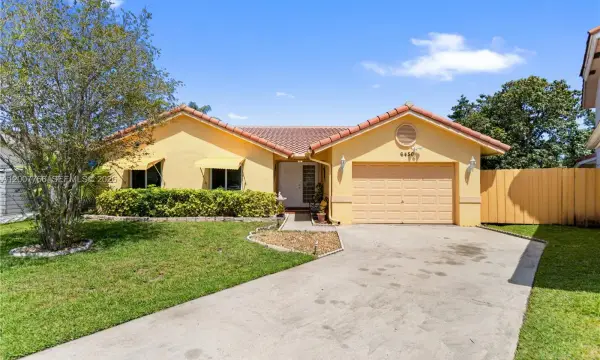 6450 SW 13th Street, Plantation, FL 33317