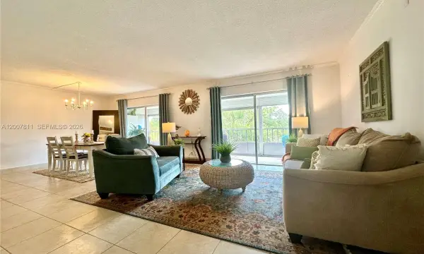 1001 Hillcrest Court 306, Hollywood, FL 33021