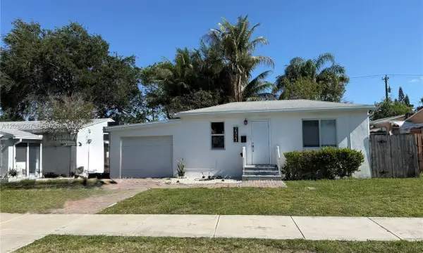 2323 Cleveland Street, Hollywood, FL 33020