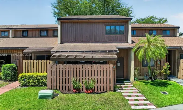 4283 S Pine Island Road, Davie, FL 33328
