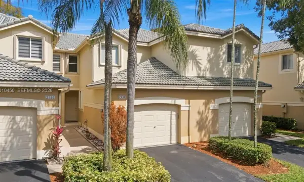 2132 Bahia Lane, Weston, FL 33327